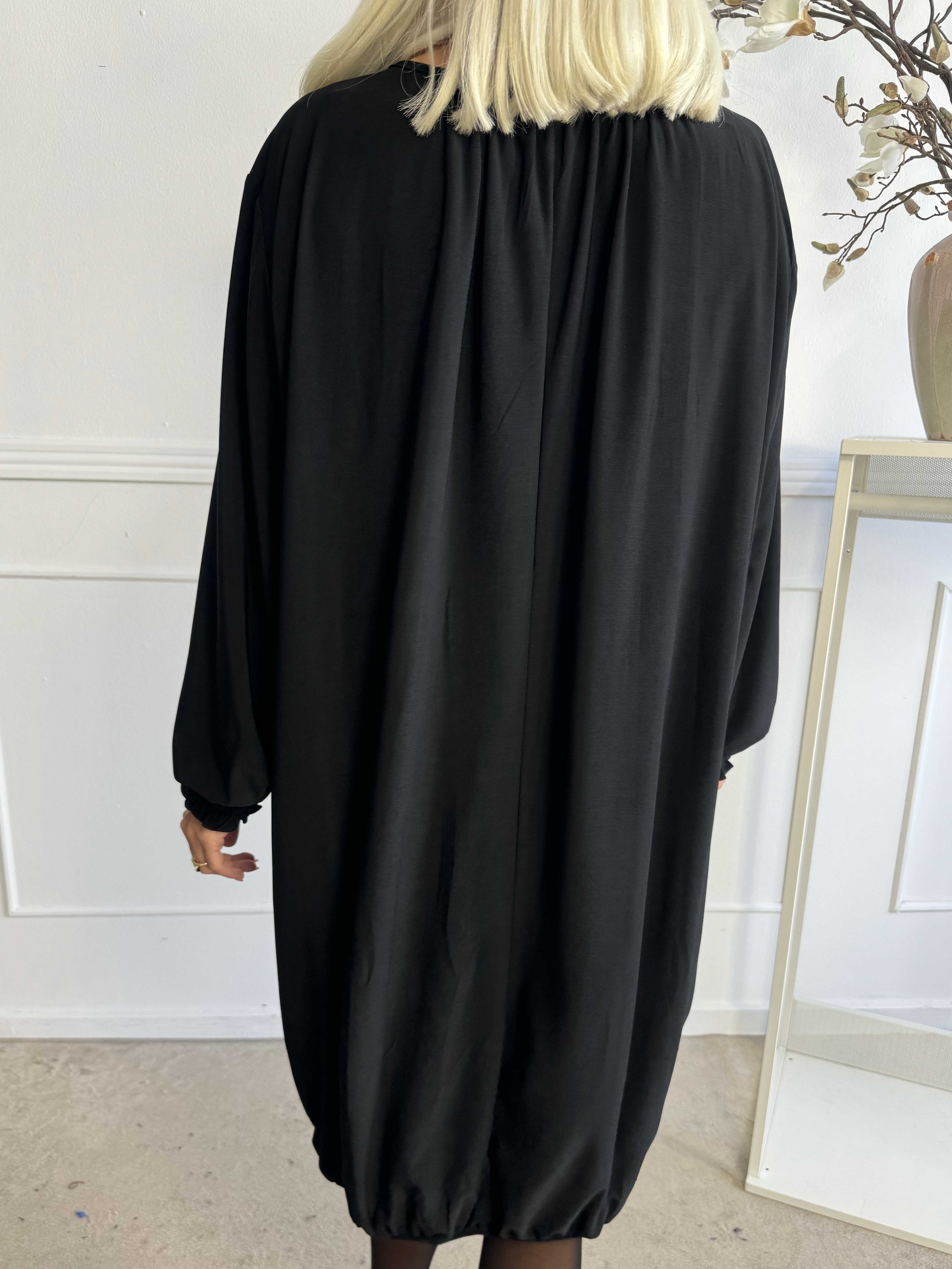 Miracle Plain Dress L/S - Elastisk klänning med långa ärmar